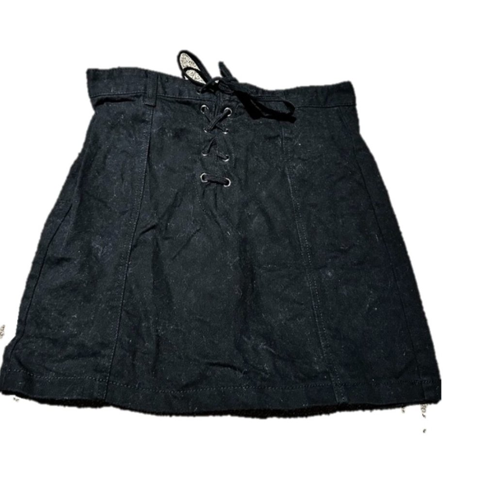 SIZE MEDIUM Black Forever 21 Tie Up Skirt